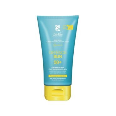Bionike – Defence Sun Mattifying Cream For Oily Skin (SPF 50+)